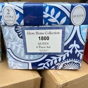 DW Home Blue and White Blanket & Throw Set with Elegant Floral Design